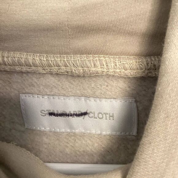 Standard Cloth | Slouchy Beige Mock Neck Sweatshirt Urban Outfitters - Picture 3 of 8